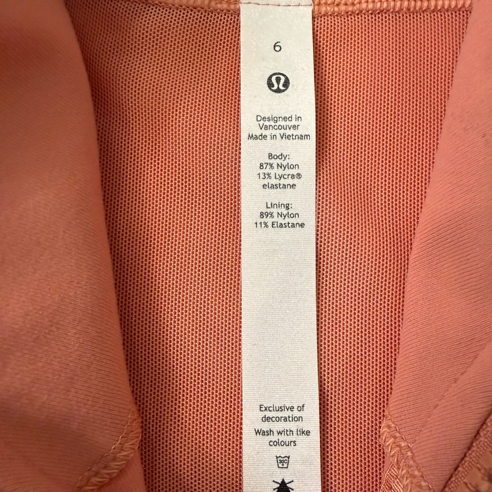 💕 Lululemon Define Women’s Jacket NWT in the color Pink Savannah. Size 6 - Picture 4 of 5